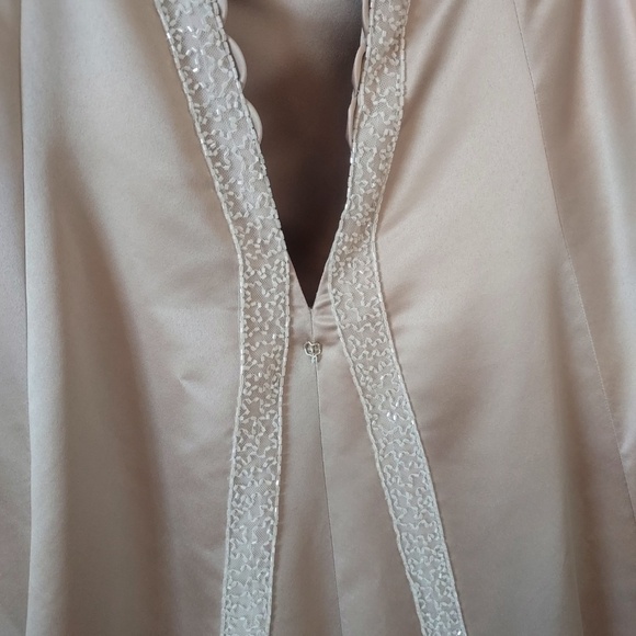 Maggie Sottero Wedding Dress - Picture 14 of 16